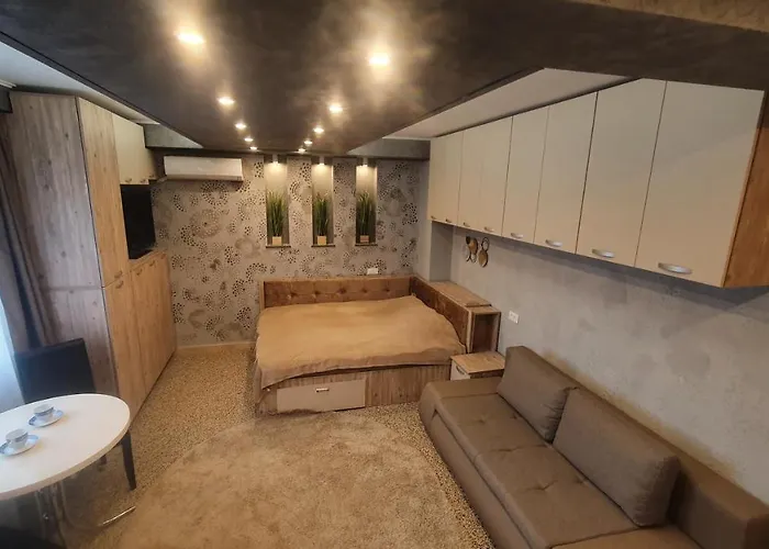 Apartament Tomis 4b *